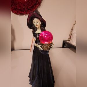 New Halloween Witch With Light Up Crystal Ball.